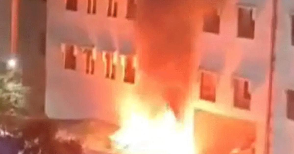 হযরত শাহজালাল আন্তর্জাতিক বিমানবন্দরের কার্গো ভিলেজে অগ্নিকাণ্ড