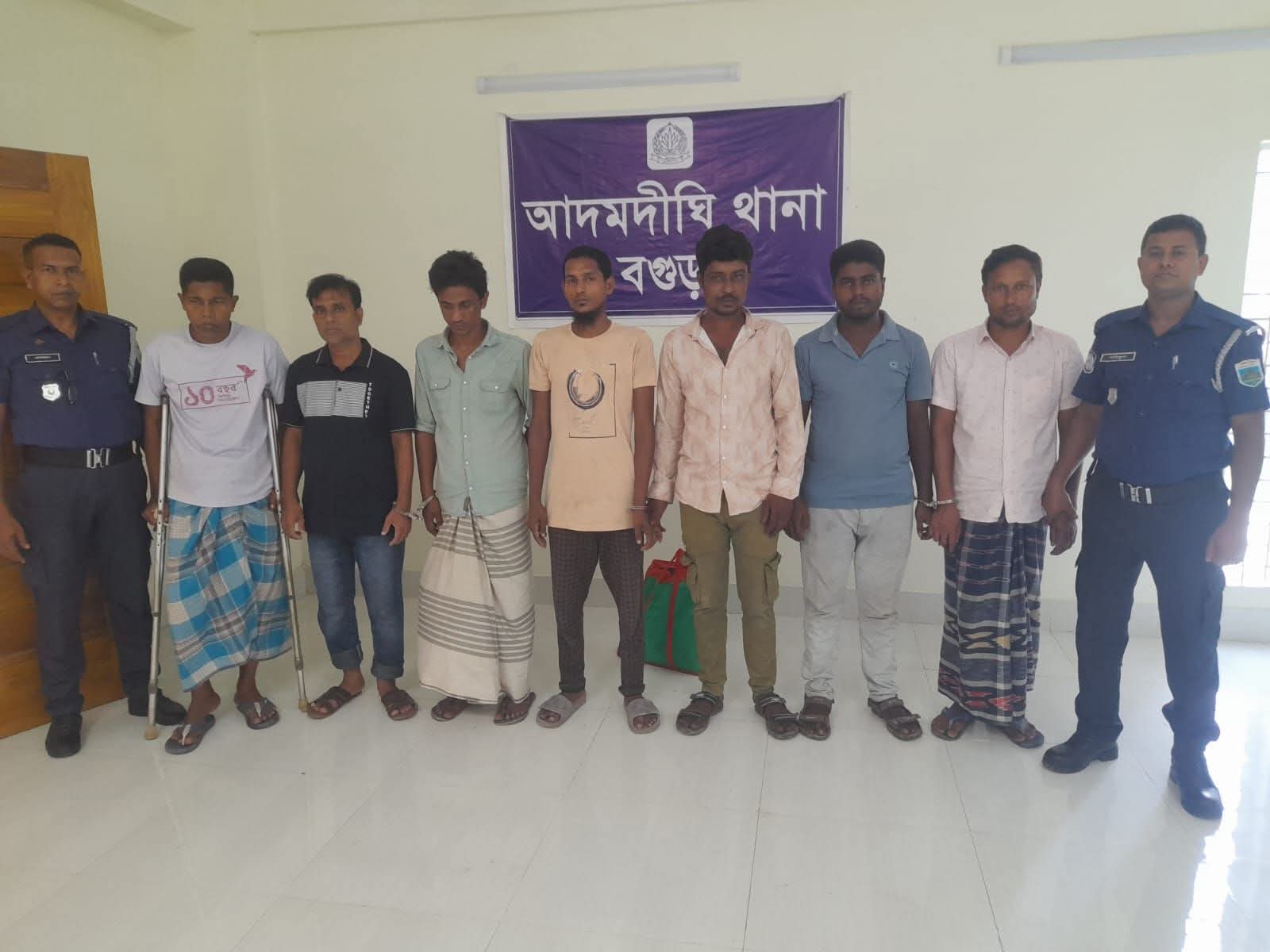 আদমদীঘিতে বিভিন্ন মামলায় ৭জন গ্রেফতার, মদ উদ্ধার